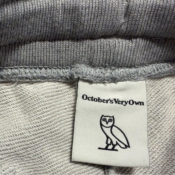 October’s Very Own (OVO) CLASSIC SWEATSHORT - HEATHER GREY (XS) - Picture 2 of 4